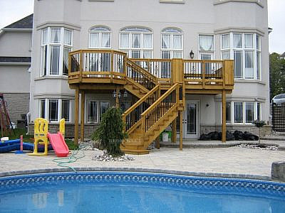 Vaughan Castle’s Deck