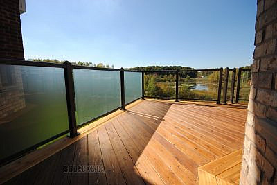 4 King’s Cedar Deck